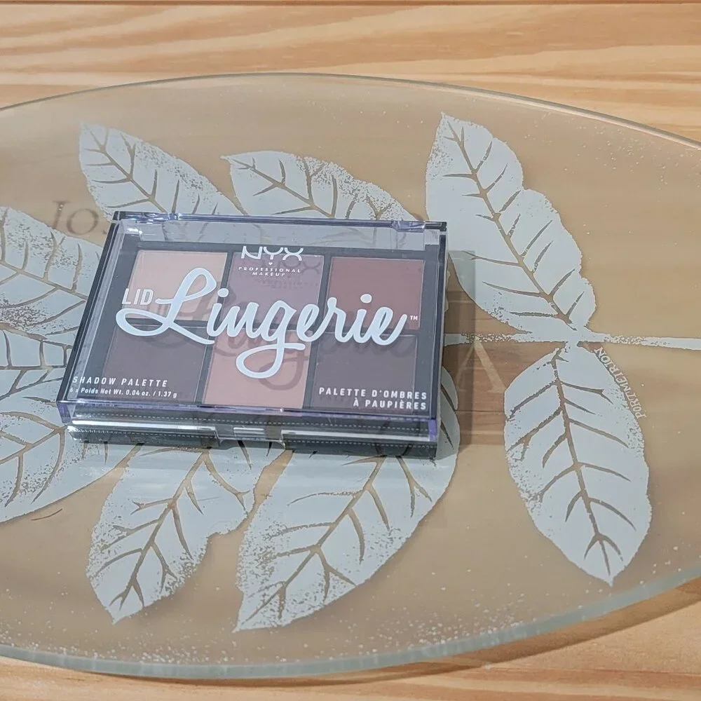 NYX Eyeshadow Palette PROFESSIONAL MAKEUP Lid Lingerie Shadow Palette NWOT